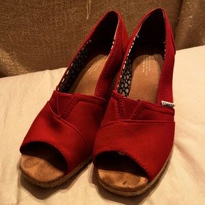 Toms Peep Toe Wedges